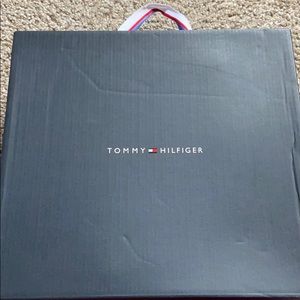 TOMMY HILFIGER DUCK BOOTS